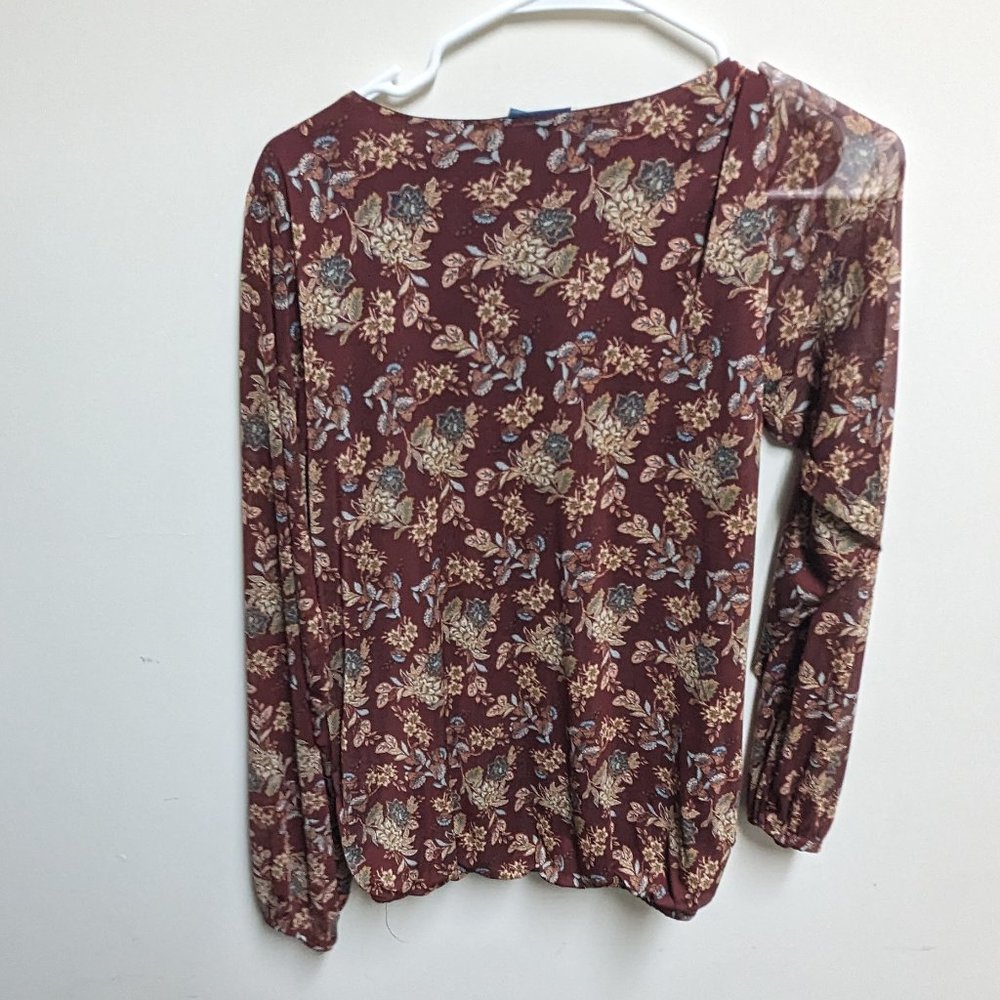 Daytrip Cross Front Floral Blouse - Picture 4 of 4
